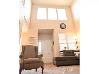 Photo #4: 940423 Listing