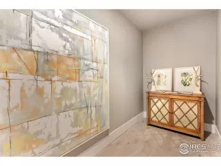 Photo #6: 940533 Listing