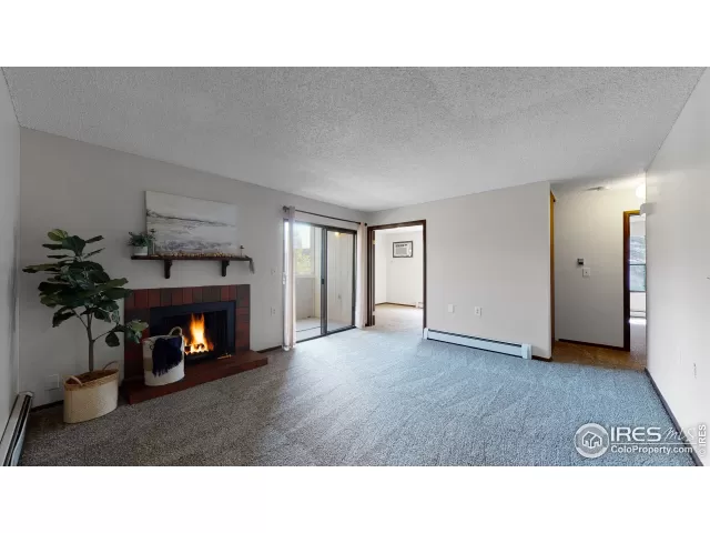 MLS: 940557 Condo For Sale