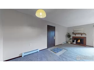 Photo #5: 940557 Listing