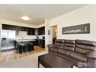 Photo #2: 940630 Listing