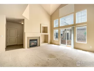 Photo #2: 940644 Listing