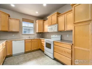 Photo #5: 940644 Listing