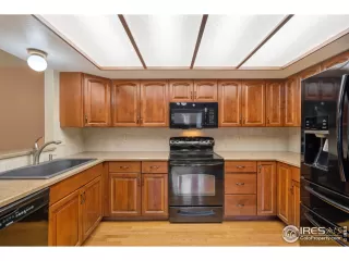 Photo #1: 940686 Listing