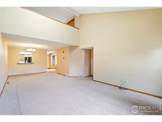 Photo #2: 940686 Listing