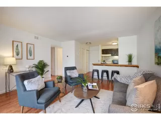 Photo #3: 940762 Listing 