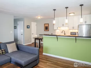 Photo #2: 940786 Listing 