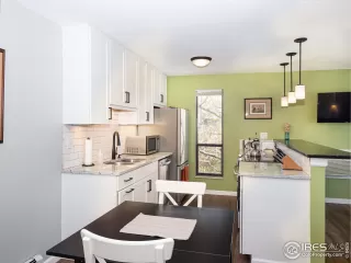 Photo #3: 940786 Listing 