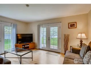 Photo #6: 940802 Listing