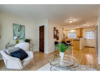 Photo #3: 940803 Listing