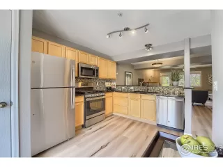 Photo #5: 940830 Listing