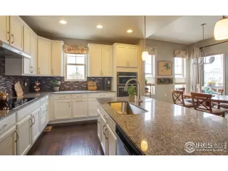 Photo #6: 940919 Listing