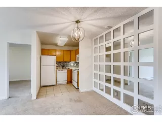 Photo #4: 940933 Listing