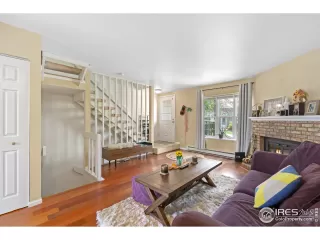 Photo #2: 940950 Listing 