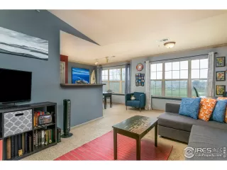 Photo #1: 940951 Listing