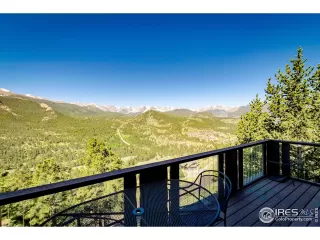 Photo #4: 940967 Listing