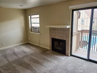 Photo #4: 941039 Listing