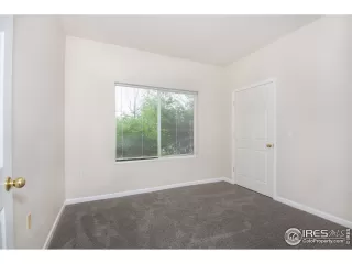 Photo #3: 941145 Listing