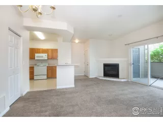 Photo #6: 941145 Listing