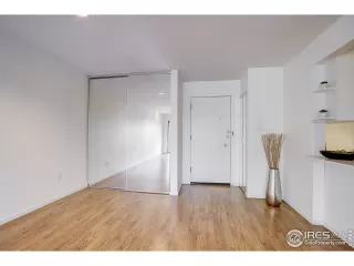 Photo #4: 941197 Listing