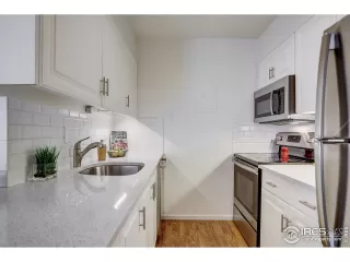 Photo #6: 941197 Listing