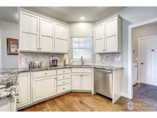 Photo #5: 941287 Listing