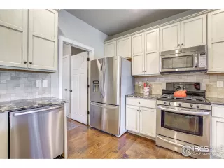 Photo #6: 941287 Listing