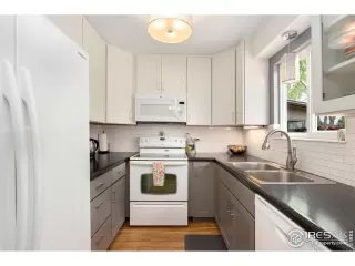 Photo #5: 941374 Listing