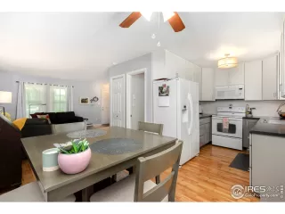 Photo #6: 941374 Listing