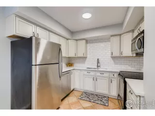 Photo #3: 941381 Listing