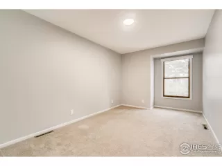 Photo #5: 941381 Listing