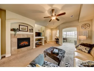 Photo #5: 941383 Listing