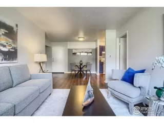 Photo #2: 941385 Listing