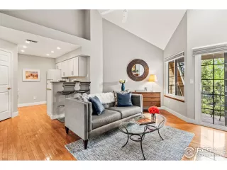 Photo #2: 941409 Listing