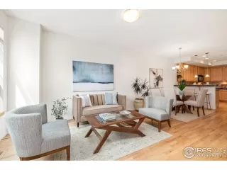 Photo #2: 941431 Listing