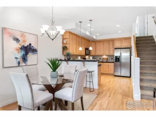 Photo #4: 941431 Listing