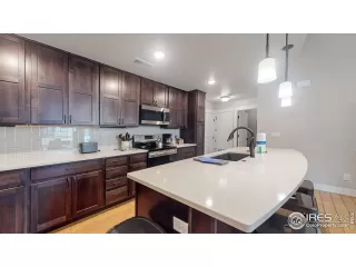 Photo #4: 941478 Listing 