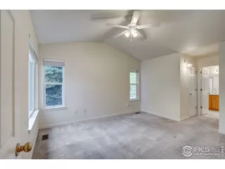 Photo #4: 941584 Listing