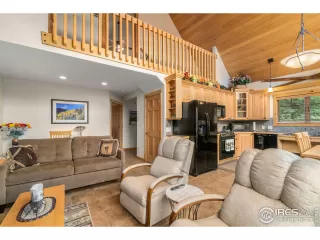 Photo #6: 941612 Listing