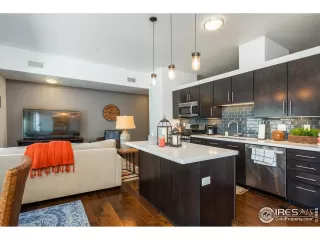 Photo #4: 941705 Listing