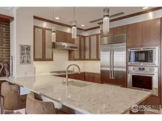 Photo #5: 941823 Listing