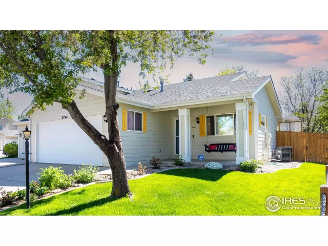 MLS: 941838 Condo For Sale