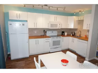 Photo #5: 941848 Listing