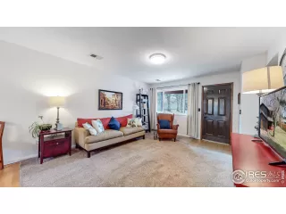 Photo #4: 941854 Listing