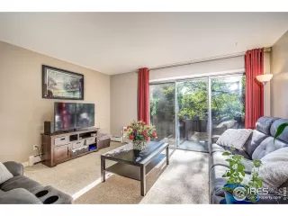 Photo #6: 941868 Listing