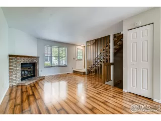 Photo #4: 941929 Listing