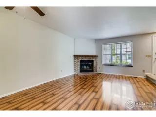 Photo #5: 941929 Listing