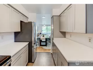 Photo #6: 941940 Listing 