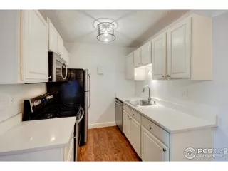 Photo #2: 941941 Listing 