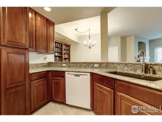 Photo #3: 941958 Listing